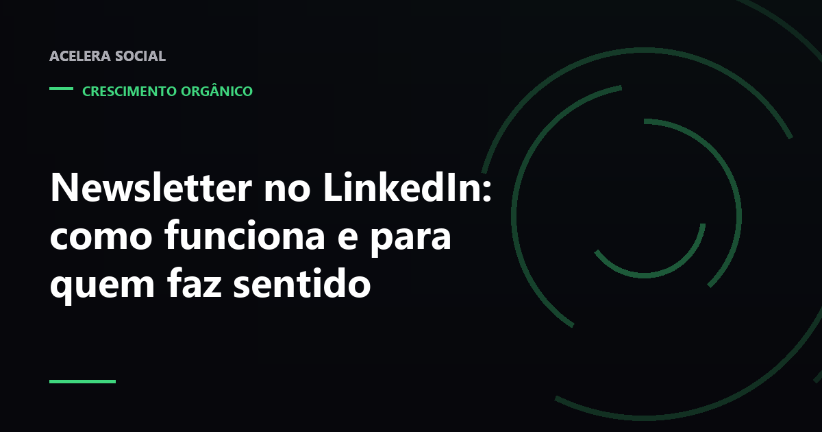 Envelope aberto sobre um cartão de perfil profissional, com um sino de notificação ao lado